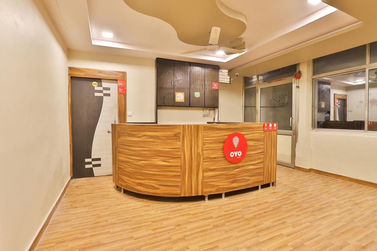 Oyo 11427 Hotel Kalyan Ахмедабад Экстерьер фото