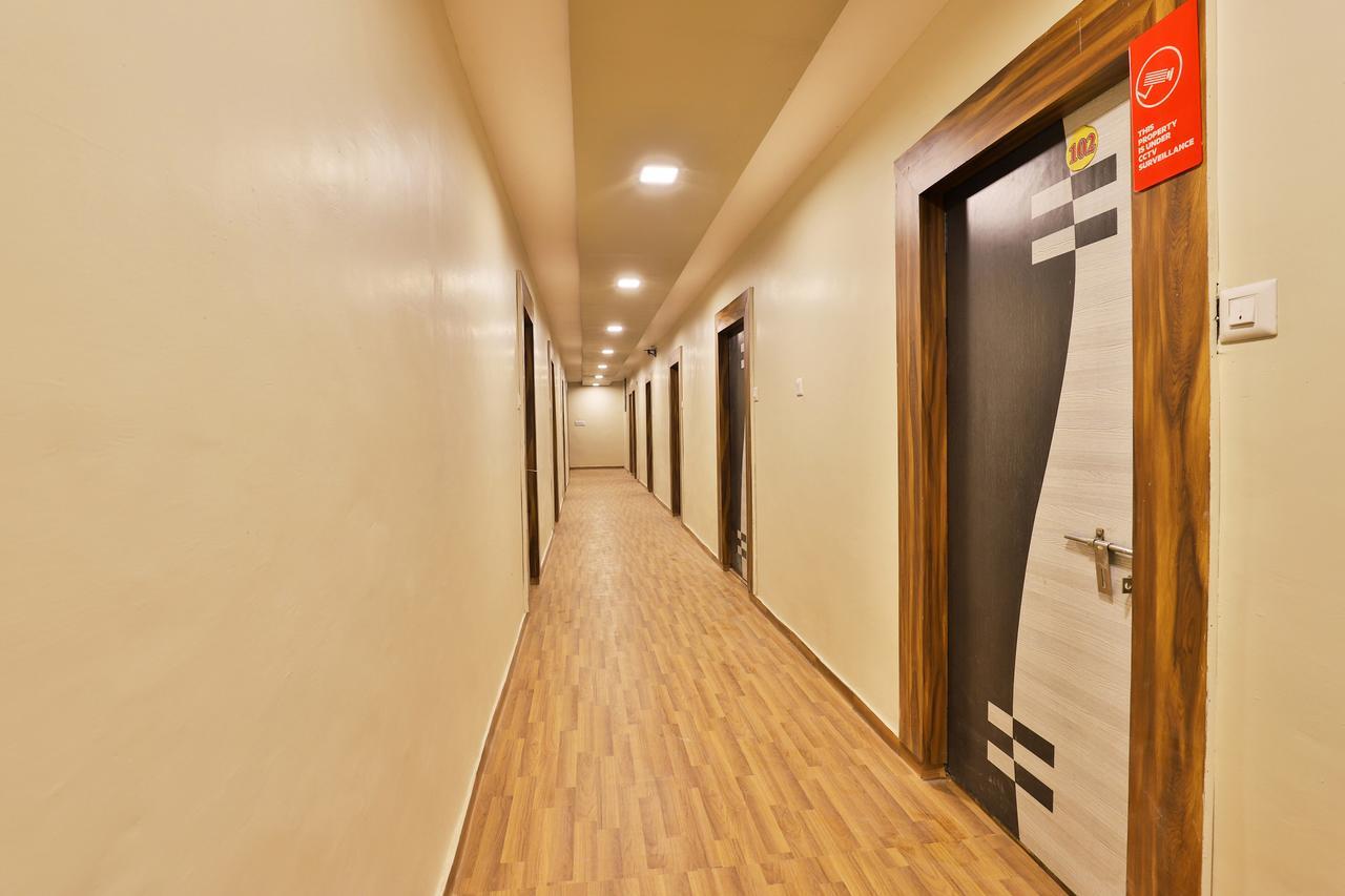 Oyo 11427 Hotel Kalyan Ахмедабад Экстерьер фото